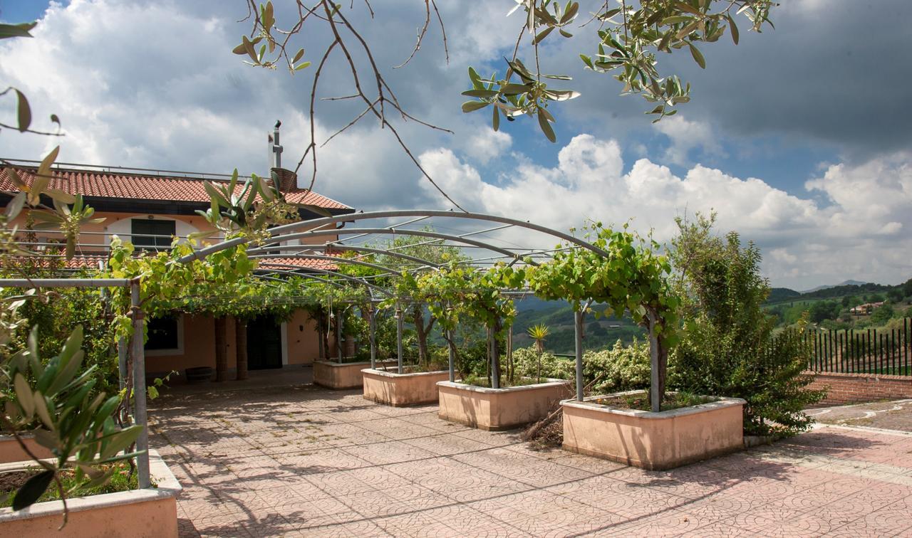 Castel Campagnano Lisandro Wine Resort Apartments Caserta المظهر الخارجي الصورة