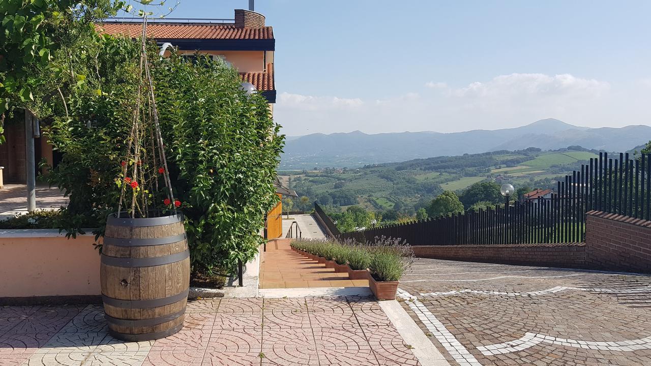 Castel Campagnano Lisandro Wine Resort Apartments Caserta المظهر الخارجي الصورة